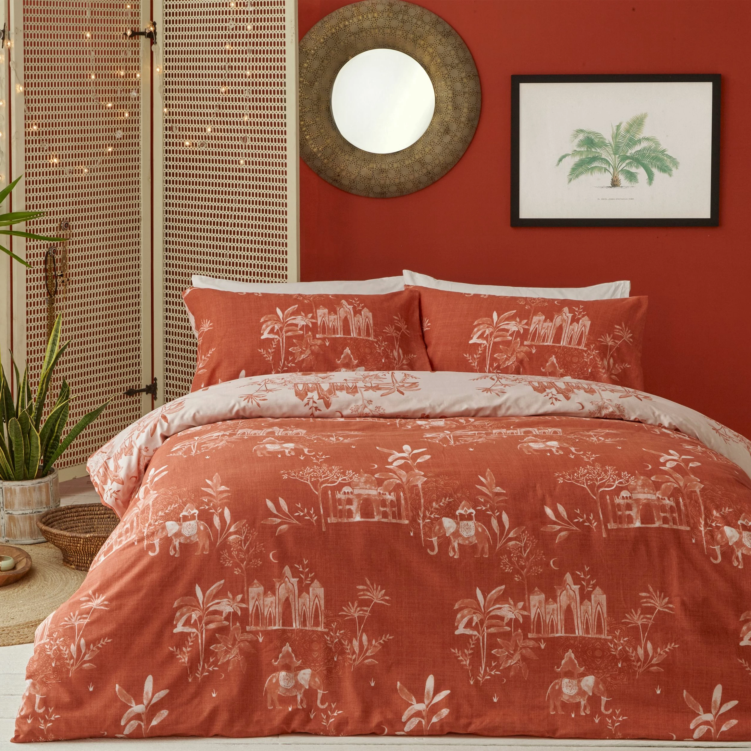 Furn. Jaipur Jungle Reversible Duvet Cover Set - Orange 2 Furn. Jaipur Jungle Reversible Duvet Cover Set - Orange - Image 2