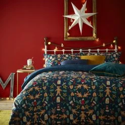 Furn. Christmas Yuletide Gingerbread Premium Pyjama Fleece Duvet Cover Set - Navy