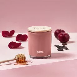 Furn. Bee Deco Divine Bergamot, Honey, Plum & Tonka Scented Glass Candle - Pink -Cheap furn Store 68a0c48d153b4021b438853b28346fef