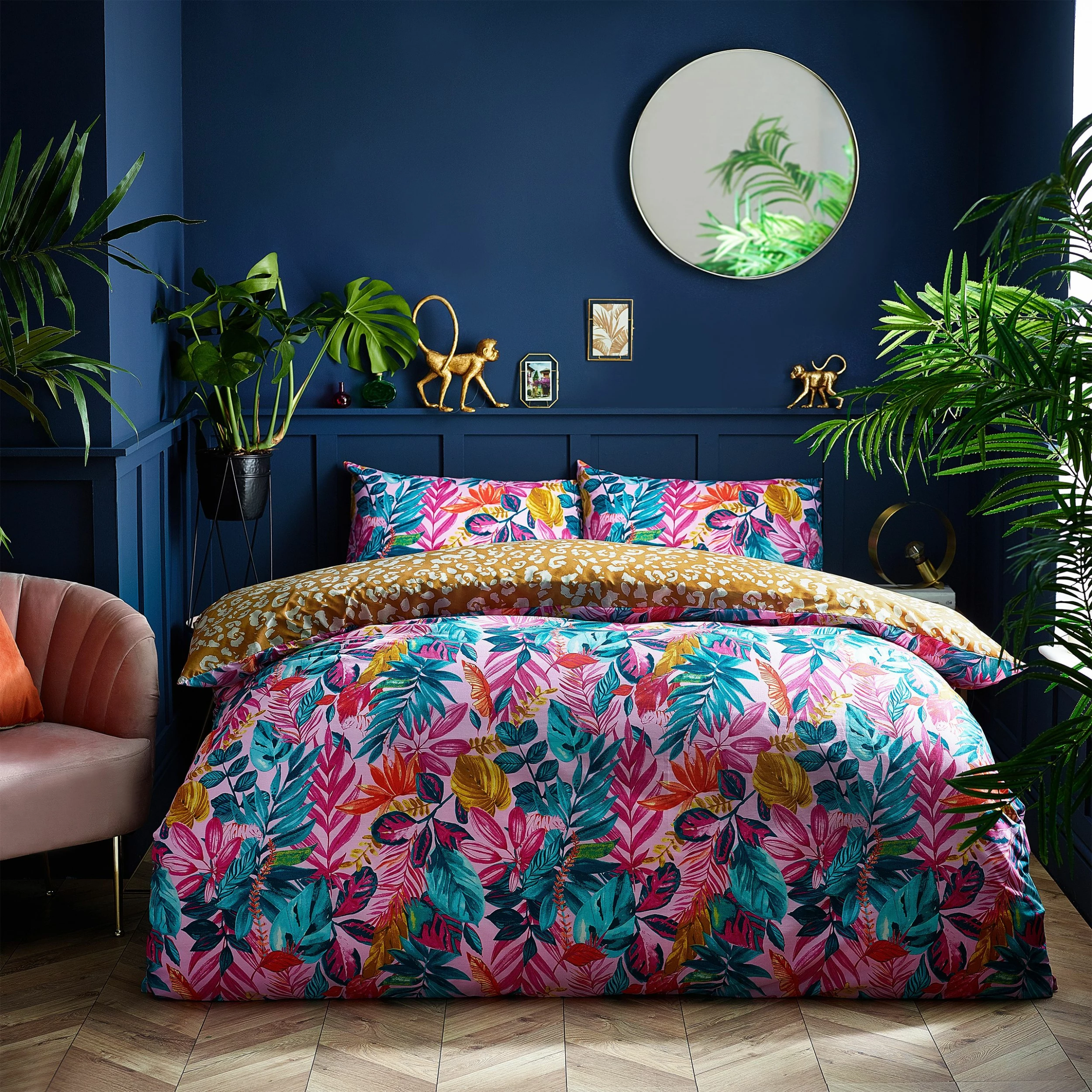 Furn. Psychedelic Jungle Reversible Duvet Cover Set - Pink 1 Furn. Psychedelic Jungle Reversible Duvet Cover Set - Pink