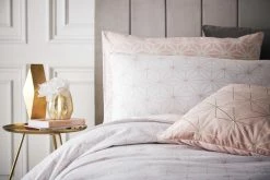 Furn. Tessellate Duvet Set Bls/Gld - Pink -Cheap furn Store TESSALATE DETAIL cameo 02